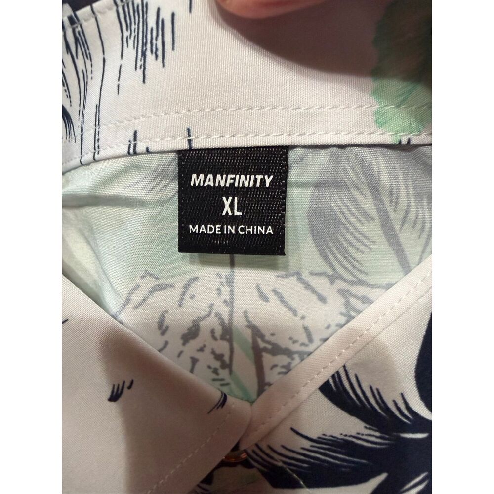 Manfinity Men’s Button Down Hawaiian shirt Sz XL NWOT - Picture 4 of 7